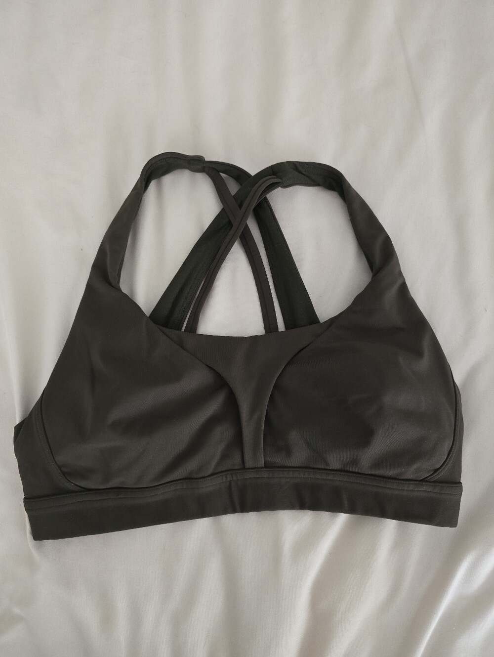 lululemon athletica Cross-Back Wireless Sports Bra - Olive Green